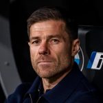 Xabi Alonso repreende Simeone após provocação a Vini Jr.: “Ultrapassa o respeito”