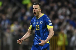 Itália é dominada pela Bósnia, perde nos pênaltis e amarga terceira Copa fora