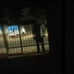 Homem ameaça ex-companheira, tenta invadir casa e acaba preso; veja vídeo