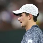 João Fonseca perde para Ben Shelton e cai nas quartas do ATP 500 de Munique; veja vídeo