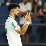Flaco López decide, Palmeiras vence Bragantino e dispara na liderança; veja o gol