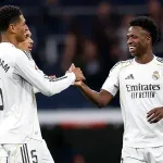 Real Madrid vence com gols de Mbappé e Vini Jr. e segue vivo na briga pelo título; veja os gols