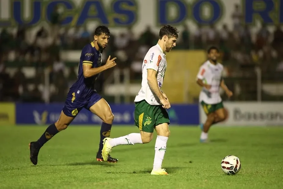 Luverdense marca nos acréscimos e vence a Aparecidense no Passo das Emas; veja o gol