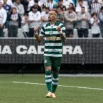 Coritiba domina o Santos, vence por 3 a 0 e amplia pressão sobre Neymar; veja os gols