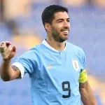 Suárez reabre portas para seleção e admite disputar Copa do Mundo aos 39 anos