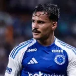 STJD denuncia Cruzeiro e jogadores após expulsões em clássico contra o Atlético-MG; veja vídeo