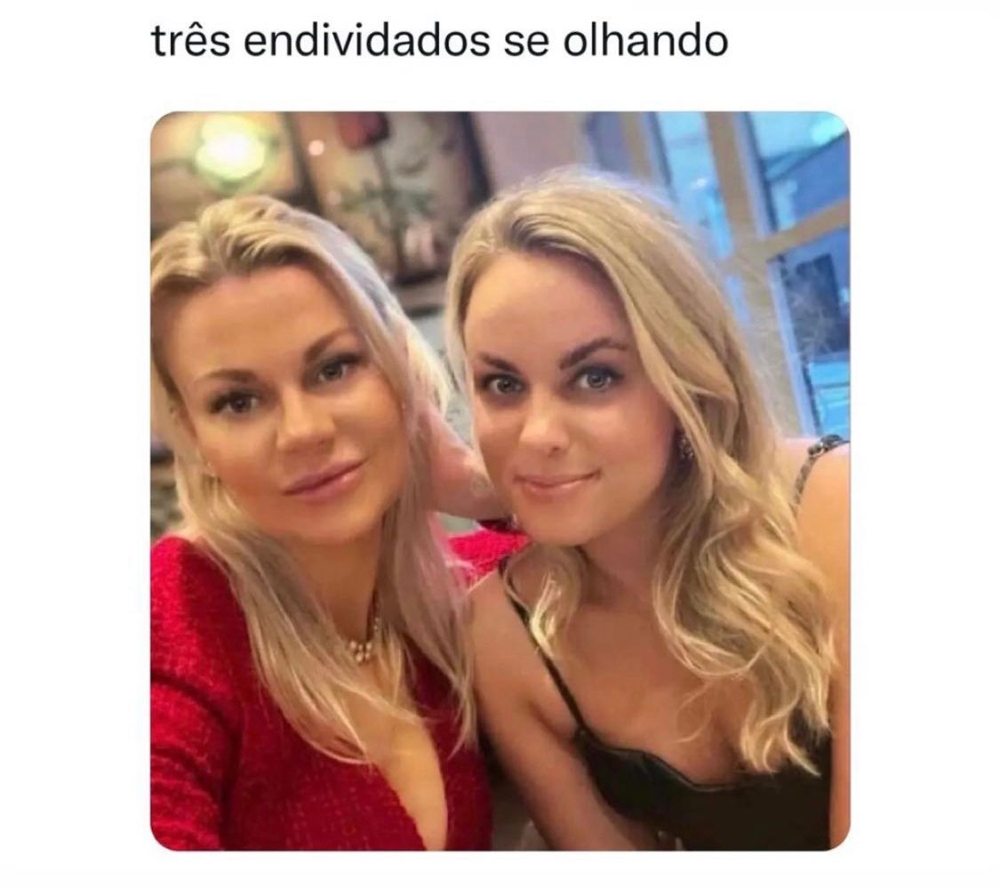 3 endividados se olhando