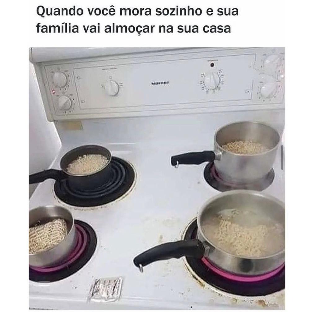 Quando vc mora sozinho e a família vem almoçar