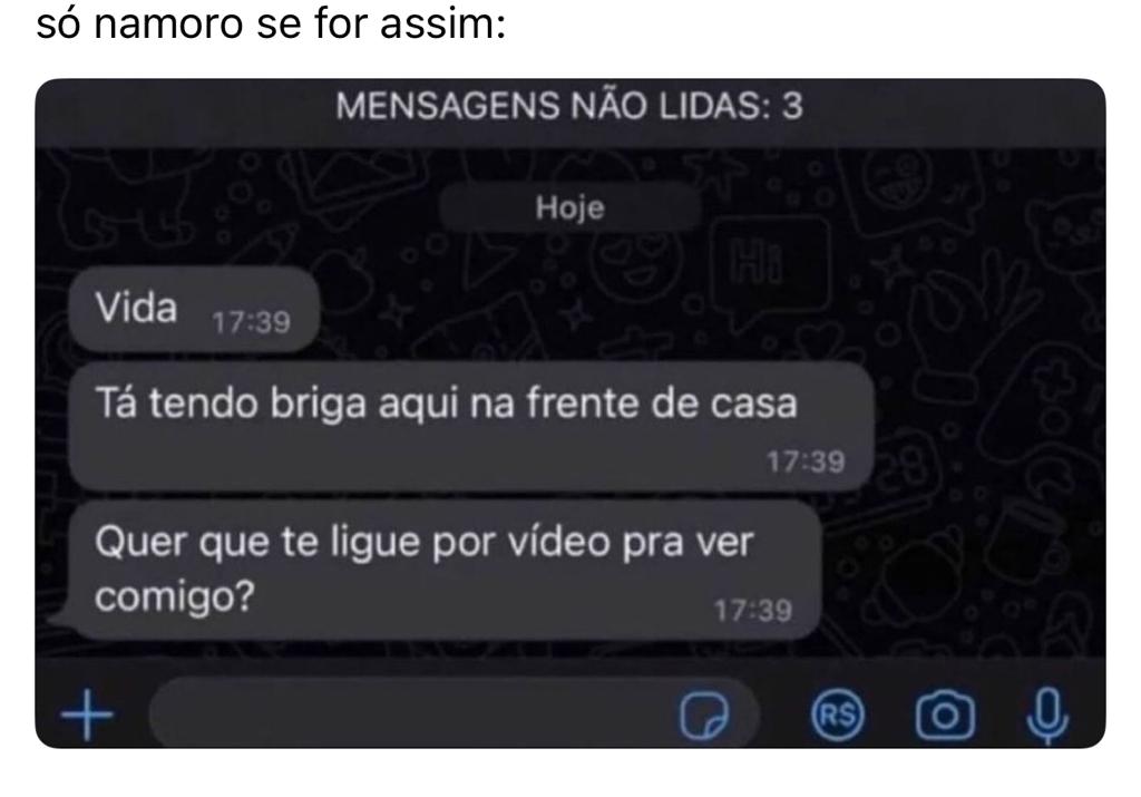O casal de fofoqueiros no auge