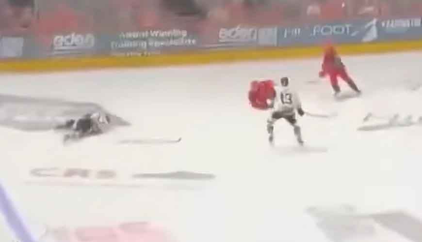 Jogador de hóquei no gelo morre após ser atingido com lâmina de um patim