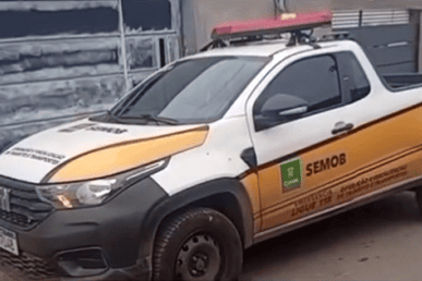 Moradores ficam em choque com ação da Semob que recolheu carros em calçadas de Cuiabá; veja vídeo