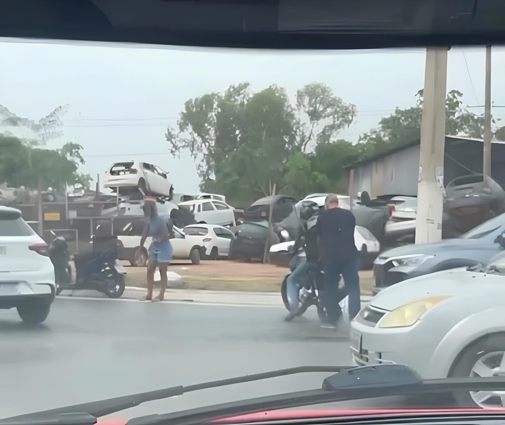 Óleo na Pista Provoca Grave Acidente na Avenida