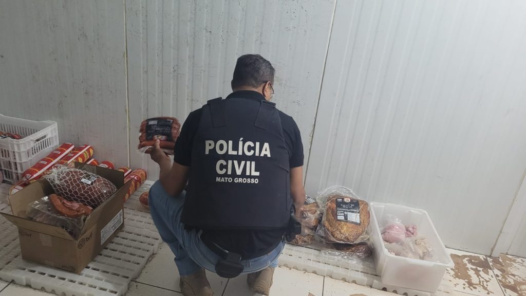 Operação em Cuiabá flagra produtos clandestinos
