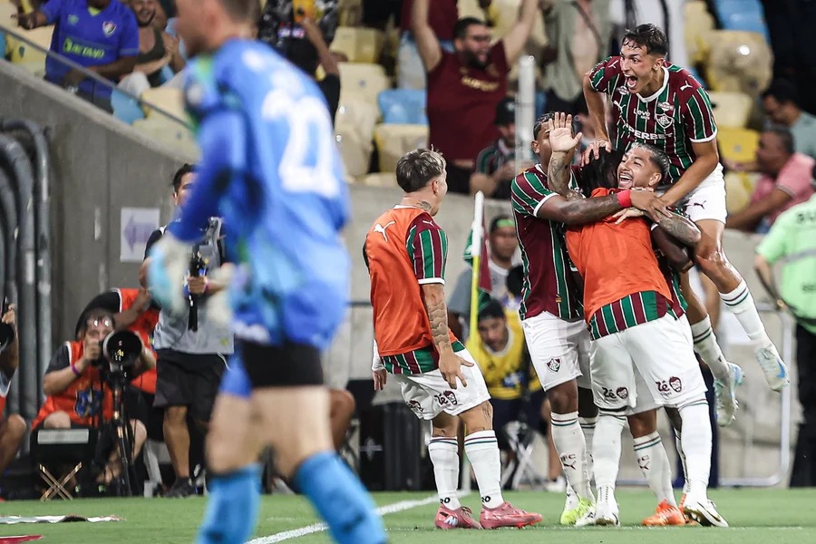 Fluminense vence o Botafogo no Maracanã e mantém invencibilidade no Brasileirão; veja o gol