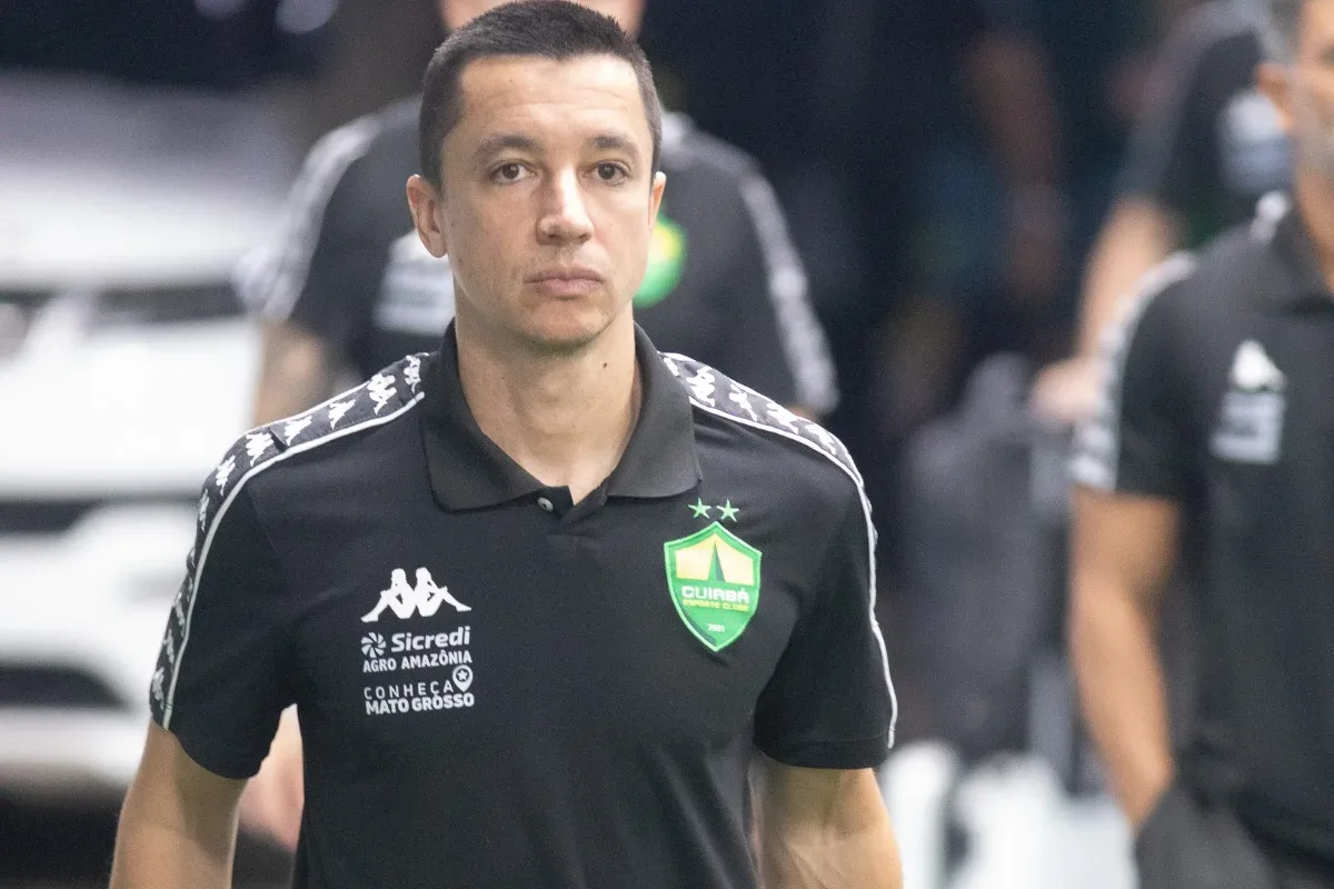 Eduardo Barros lamenta empate, critica pênalti e cobra mais eficiência do Cuiabá; veja vídeo