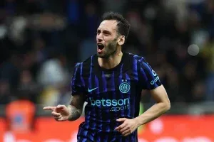 Inter de Milão vira no fim contra o Como e arranca vaga dramática na final; veja os gols