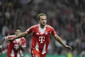 Bayern vence o Leverkusen, confirma grande fase e avança à final da Copa da Alemanha; veja os gols