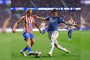 Atlético de Madrid e Arsenal empatam com gols de pênalti e deixam semi aberta; veja os gols