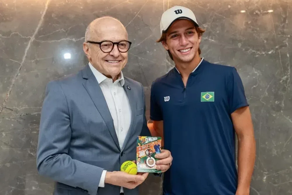 Jovem tenista de MT garante apoio do Estado e mira torneios na Europa; veja vídeo