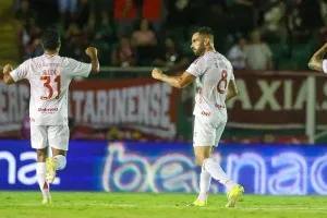 Internacional vira sobre o Athletic, vence fora e larga na frente na Copa do Brasil; veja os gols