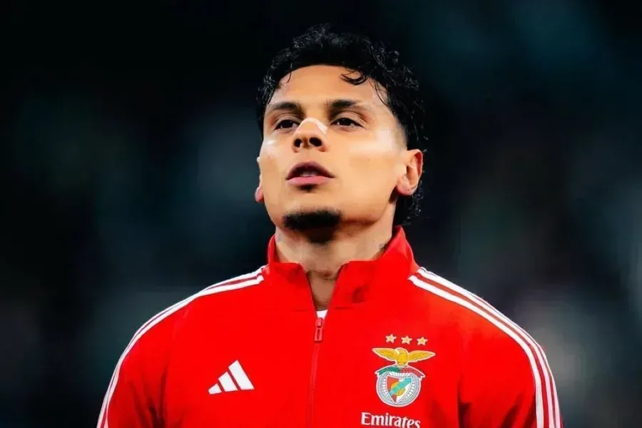 Richard Ríos elogia Mourinho e torce por permanência no Benfica