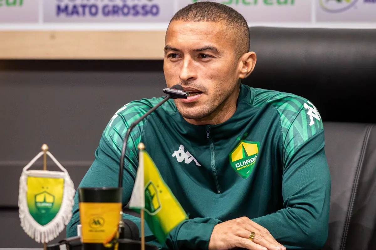 Nino Paraíba cobra mais calma do Cuiabá e aposta em reação na Série B; veja vídeo