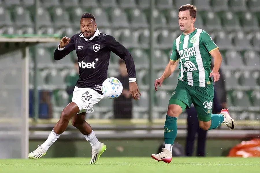 Chapecoense derruba Botafogo, vira confronto e avança às oitavas da Copa do Brasil; veja os gols