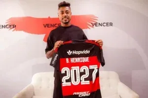 Flamengo renova contrato de Bruno Henrique até 2027 e mantém ídolo no elenco; veja vídeo