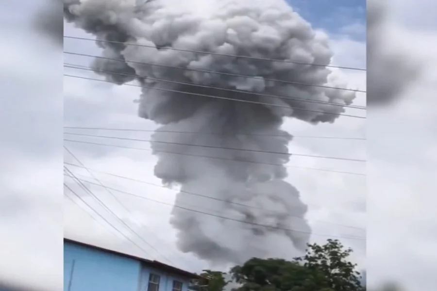 Explosão em depósito de explosivos deixa 55 mortos e mais de 70 feridos; veja vídeo