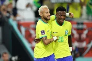 Ancelotti avalia ataque da Seleção para Copa com Neymar entre as opções
