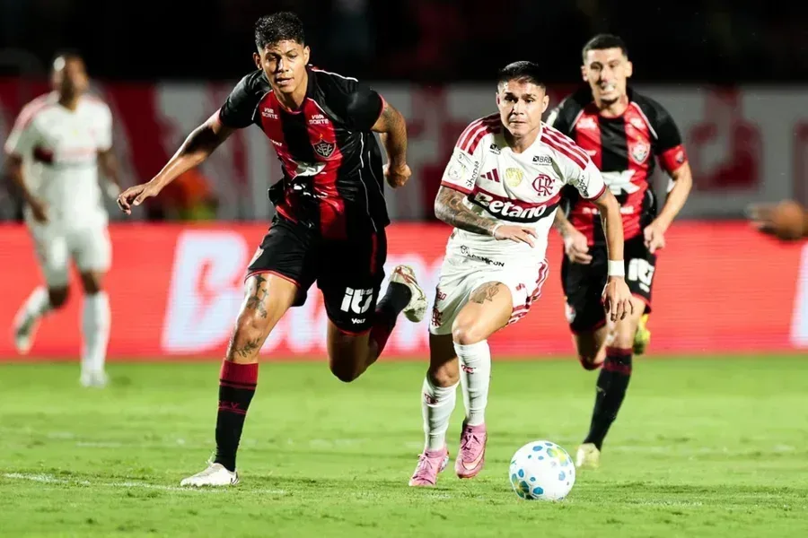 Vitória vira confronto contra o Flamengo e conquista vaga nas oitavas da Copa do Brasil; veja os gols