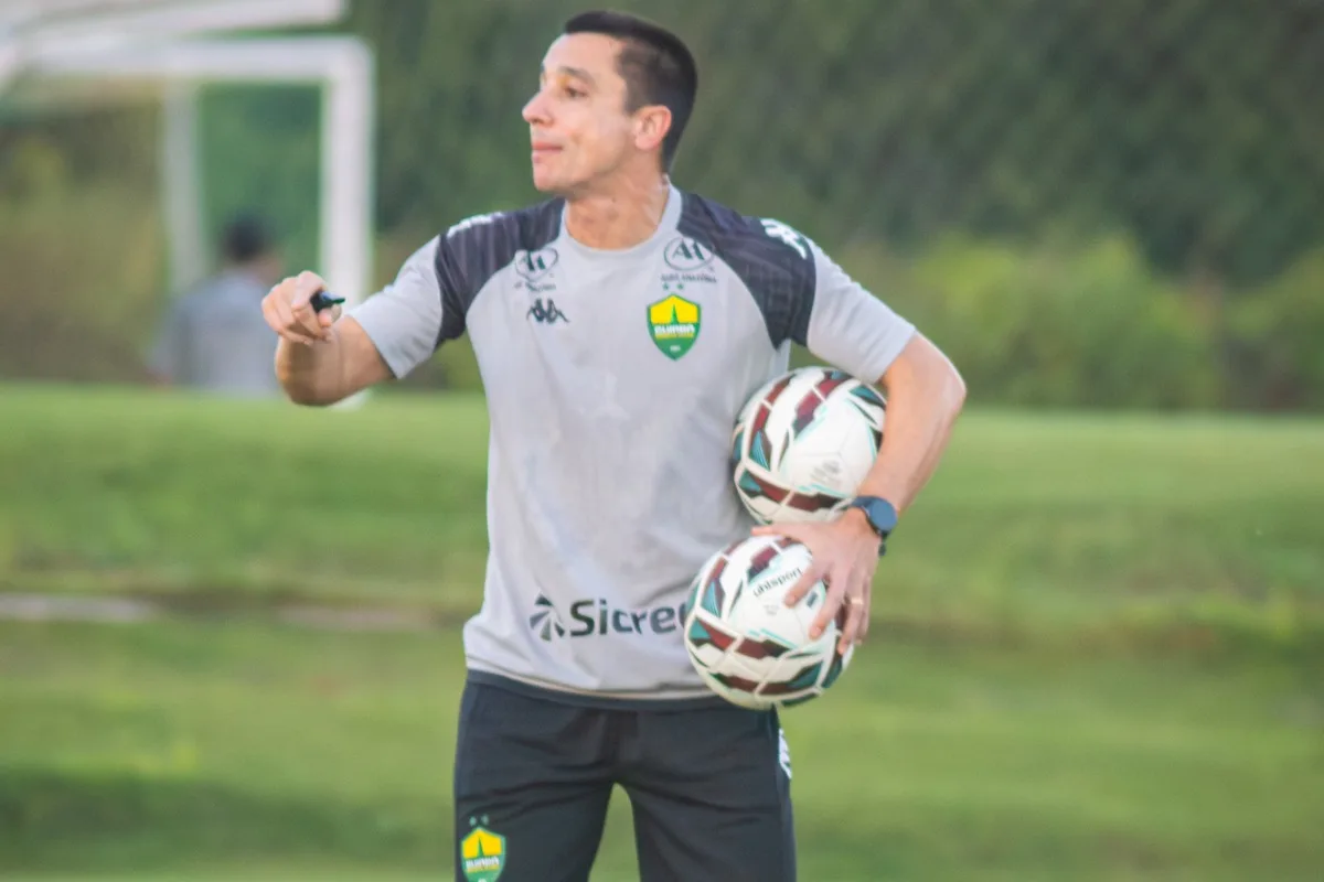 Após vitória fora de casa, Eduardo Barros acredita em reação do Cuiabá na Série B; veja vídeo