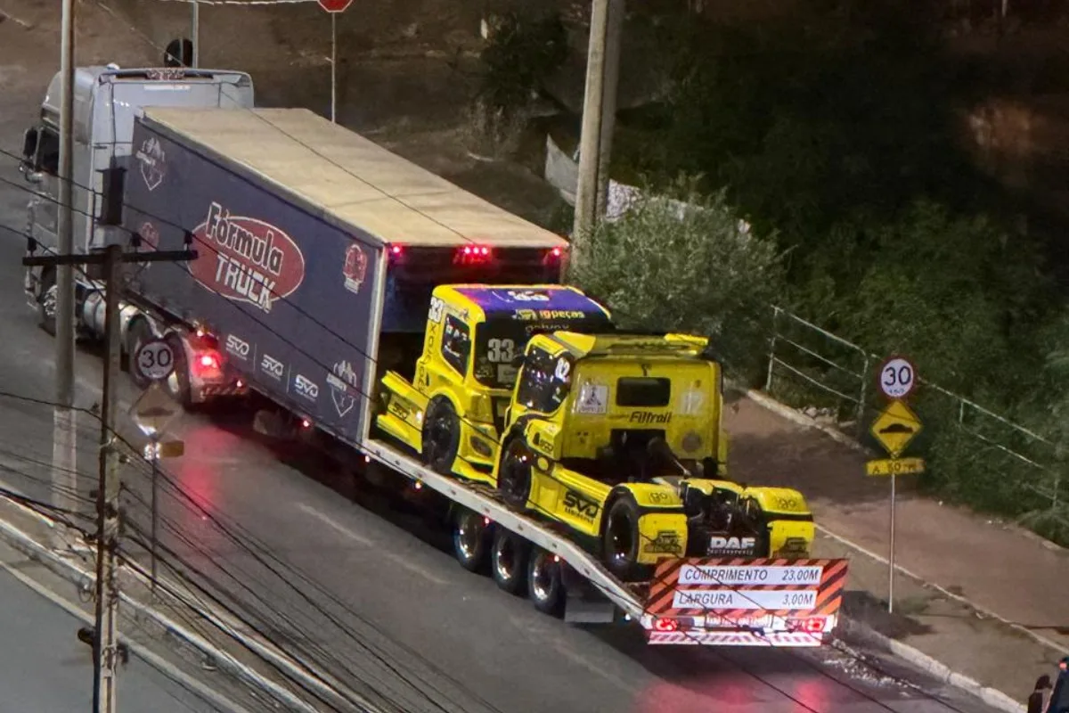 Primeiros caminhões da Fórmula Truck chegam a Cuiabá e chamam atenção em avenida da capital; veja vídeo