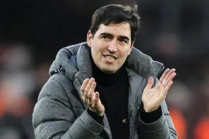 Liverpool anuncia Andoni Iraola como novo técnico após saída de Arne Slot