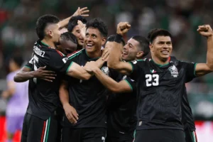 México vence a Coreia do Sul, mantém 100% de aproveitamento e avança às oitavas da Copa; veja o gol