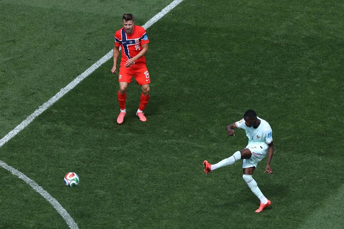 França atropela a Noruega, mantém 100% de aproveitamento e avança com moral na Copa; veja os gols