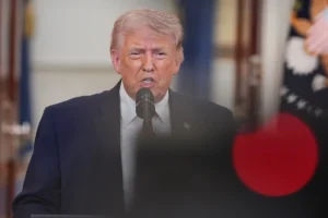 Trump anuncia acordo de paz entre EUA e Irã e determina fim de bloqueio naval; veja vídeo