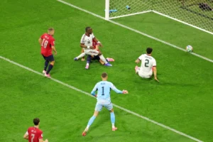 México goleia Tchéquia no Azteca, mantém campanha perfeita e avança com moral na Copa; veja os gols