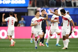 Turquia vence Estados Unidos de virada, mas se despede da Copa do Mundo; veja os gols