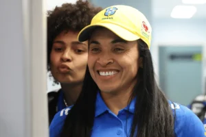 Arthur Elias confirma retorno de Marta para amistoso da Seleção Feminina contra os Estados Unidos; veja vídeo