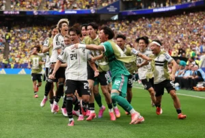 Japão aproveita falha de Danilo, abre o placar contra o Brasil e sai na frente na Copa do Mundo; veja o gol