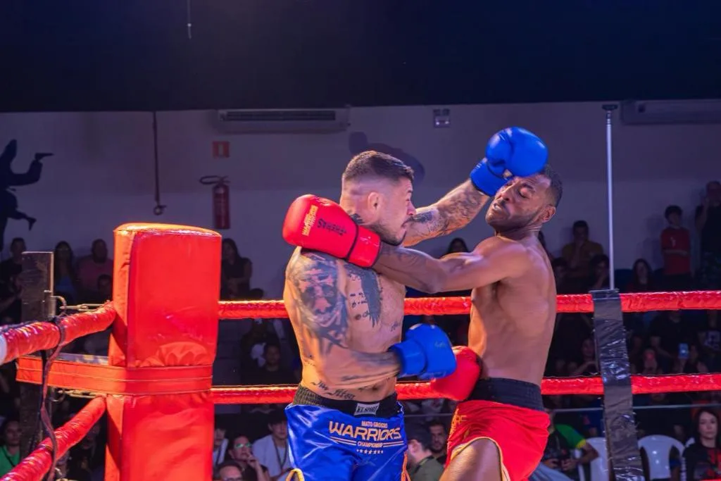 MT Warriors lota arquibancadas e coloca João Victor Silva na disputa pelo cinturão