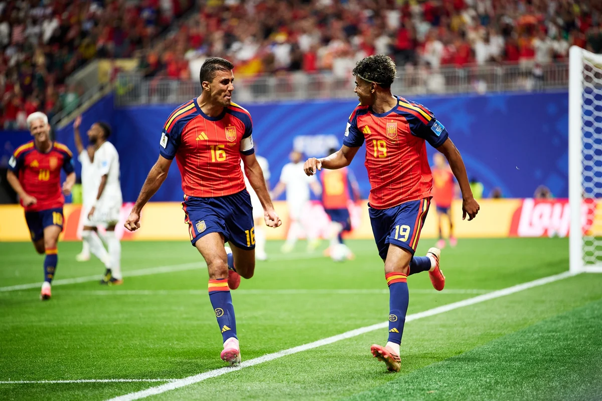 Espanha goleia a Arábia Saudita, assume liderança e reage na Copa do Mundo; veja os gols