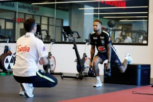 Com Neymar na academia, Seleção intensifica preparação para amistoso e Copa do Mundo