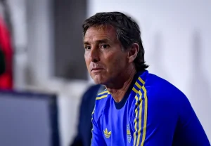 Boca demite Claudio Úbeda após eliminação na fase de grupos da Libertadores