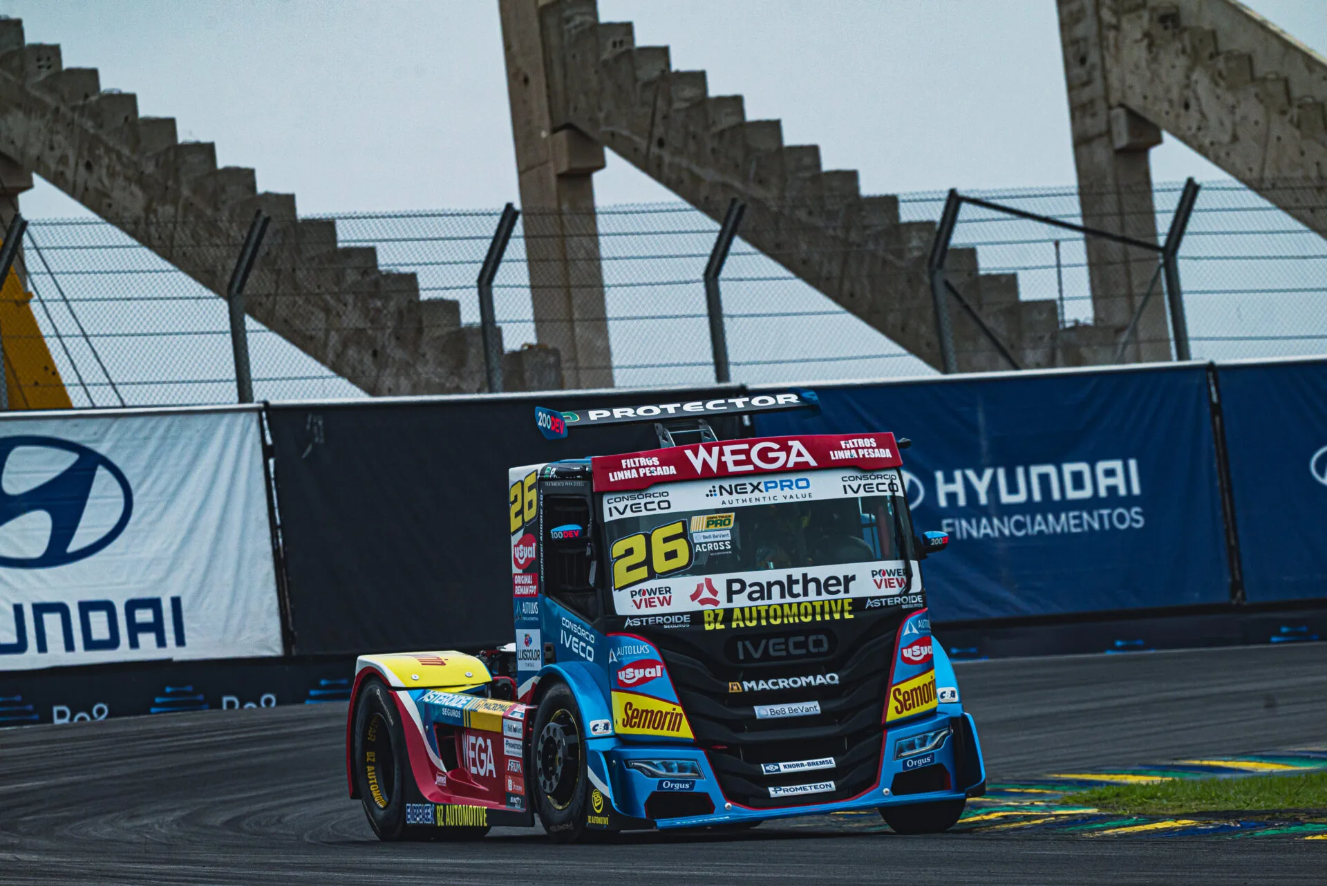 Cuiabá vai acelerar: etapa noturna da Copa Truck terá oito corridas e programação intensa no novo autódromo