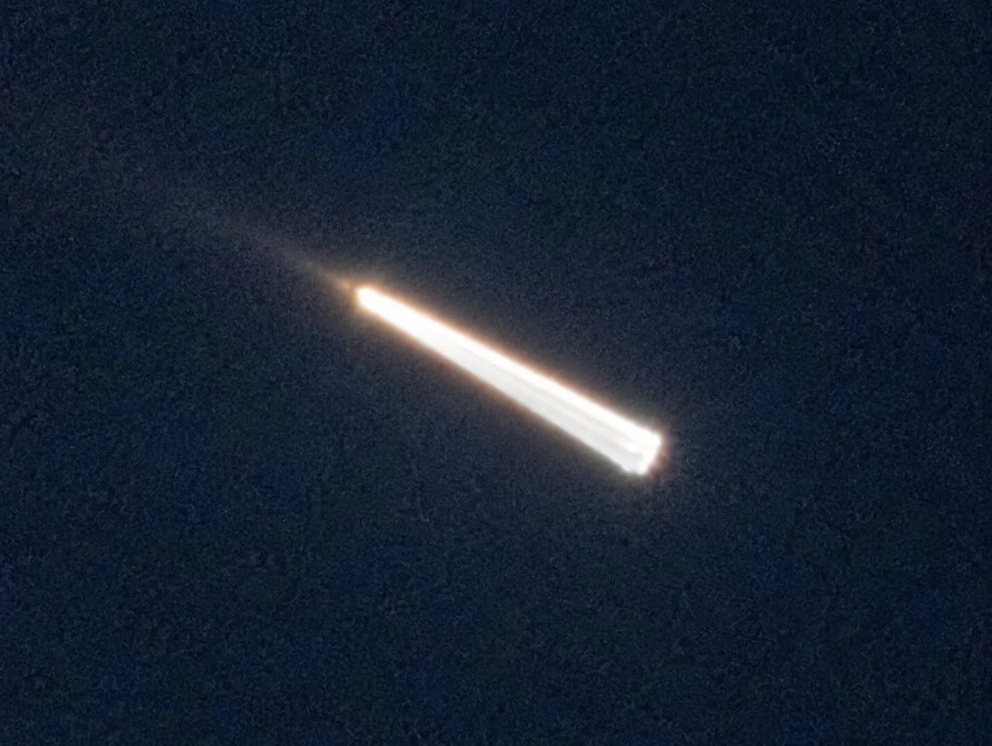 EUA divulgam imagens de OVNIs registradas por astronautas da Nasa; Veja vídeo