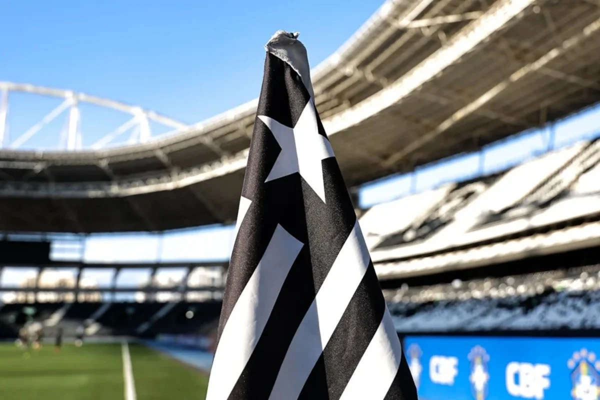 Fifa libera Botafogo para contratar jogadores após retirar últimos transfer bans