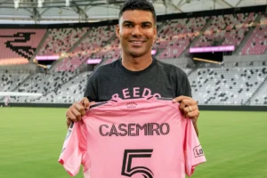 Inter Miami oficializa Casemiro e reúne volante brasileiro com Lionel Messi na MLS