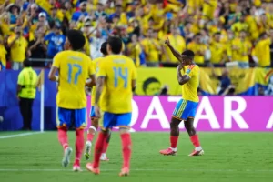 Colômbia vence Gana, confirma favoritismo e avança às oitavas da Copa do Mundo; veja o gol